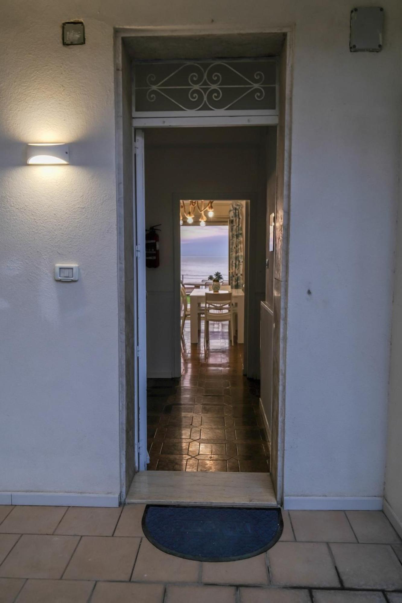 Villa La Vista - Baia Del Gambero Аугуста Экстерьер фото